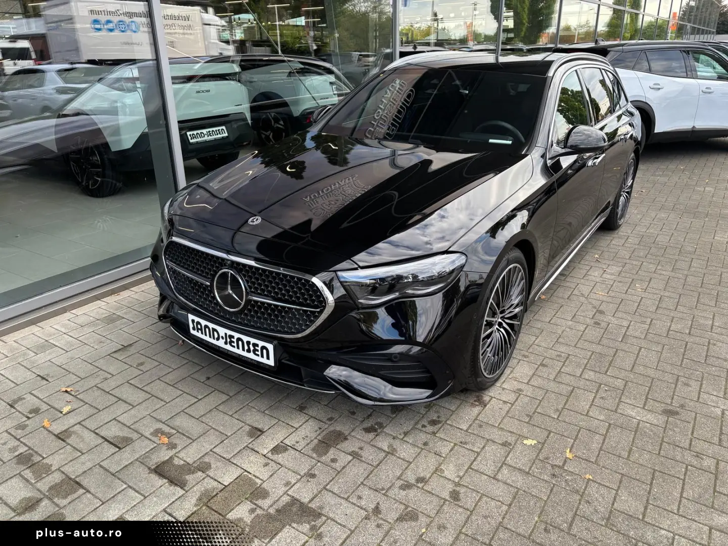 MERCEDES-BENZ E 220 d T-Modell AMG Line Premium AHK &hellip;