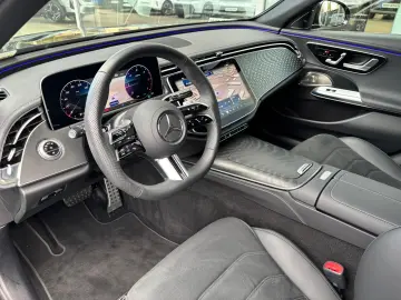 MERCEDES-BENZ E 220 d T-Modell AMG Line Premium AHK &hellip;