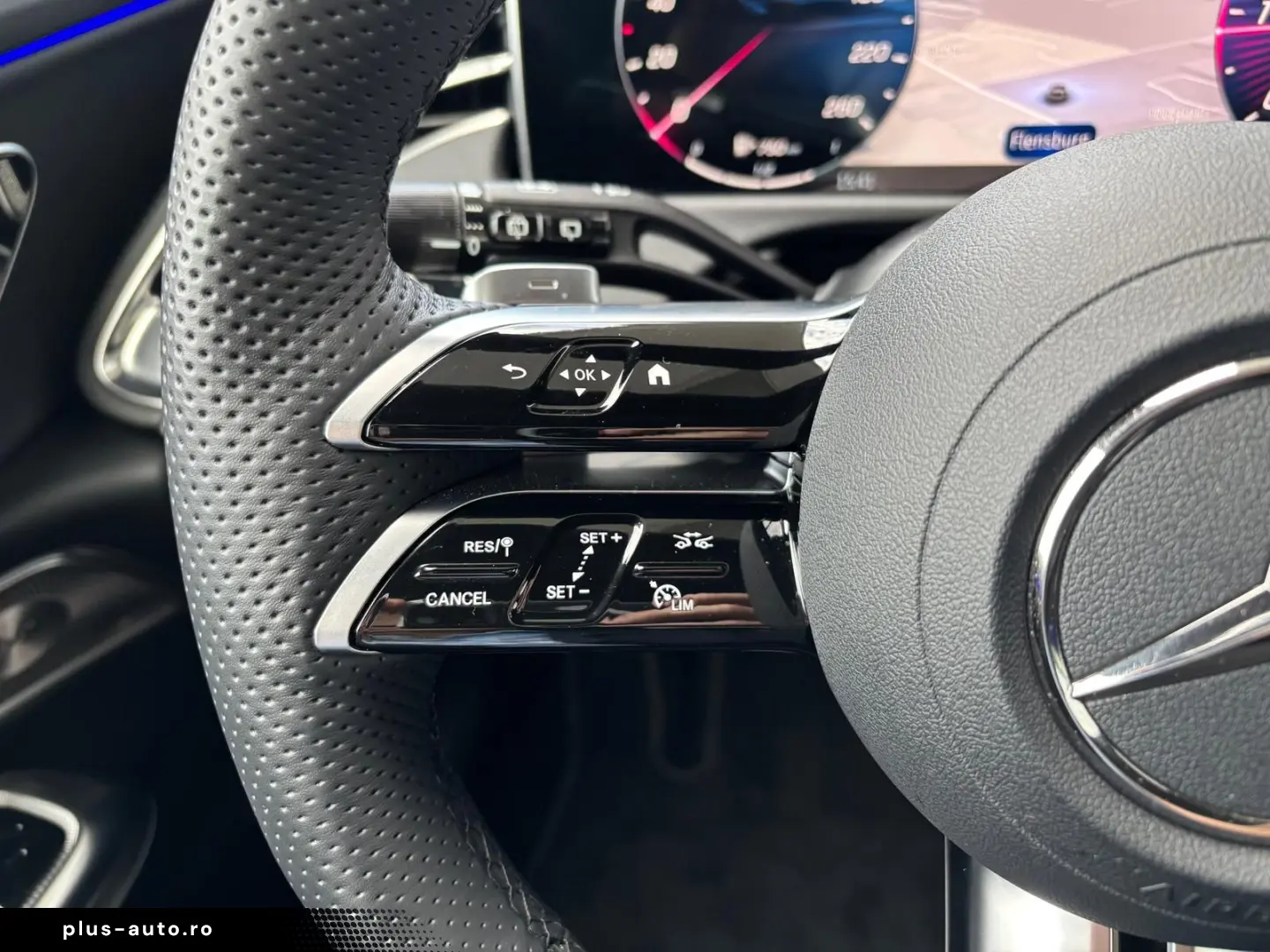 MERCEDES-BENZ E 220 d T-Modell AMG Line Premium AHK &hellip;