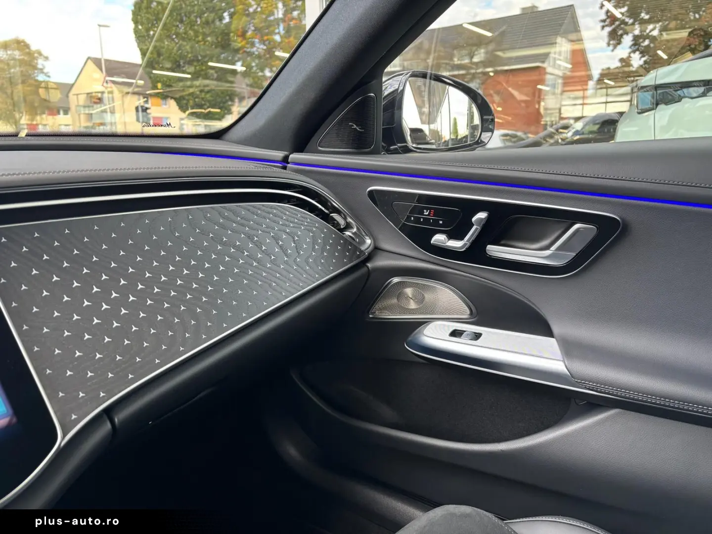 MERCEDES-BENZ E 220 d T-Modell AMG Line Premium AHK &hellip;