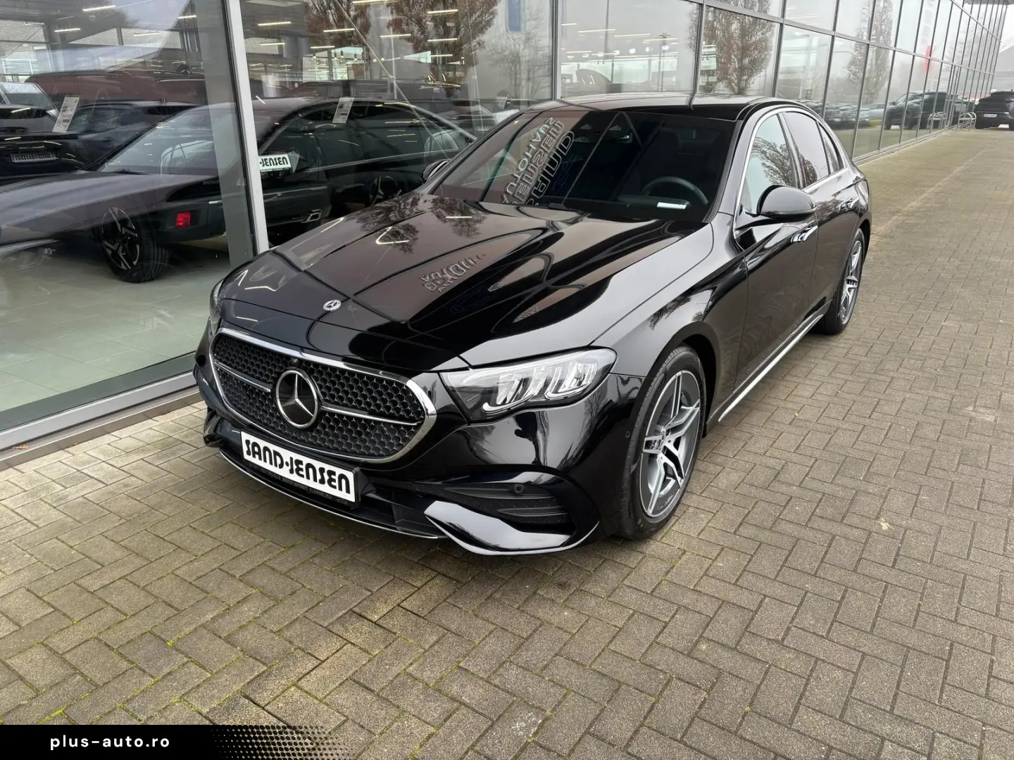 MERCEDES-BENZ E 220 d Limo AMG Line Advanced Fahrass  AHK 19