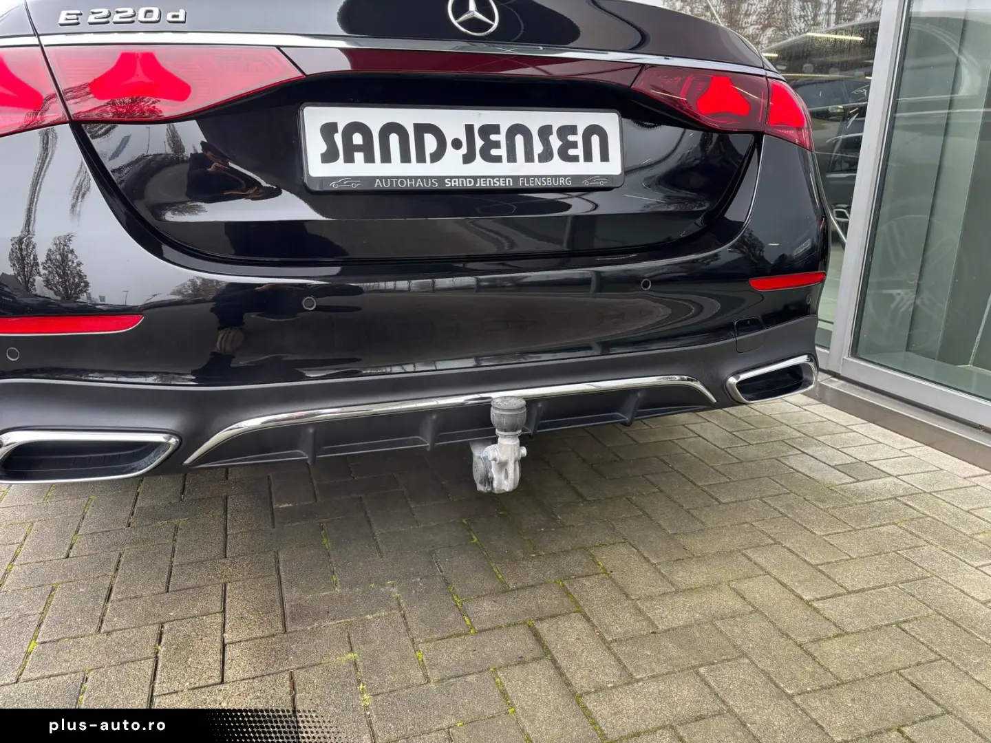 MERCEDES-BENZ E 220 d Limo AMG Line Advanced Fahrass  AHK 19