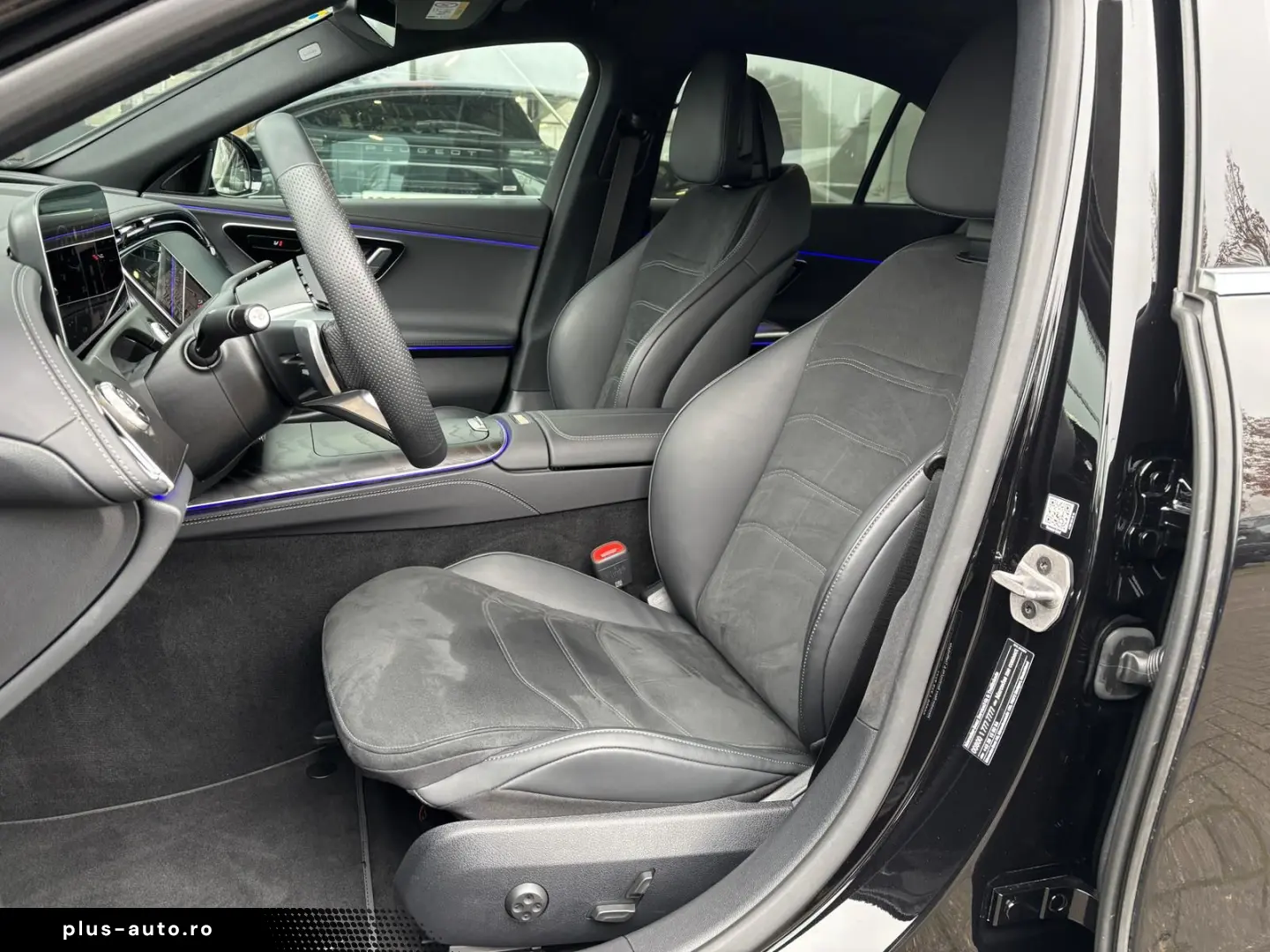 MERCEDES-BENZ E 220 d Limo AMG Line Advanced Fahrass  AHK 19