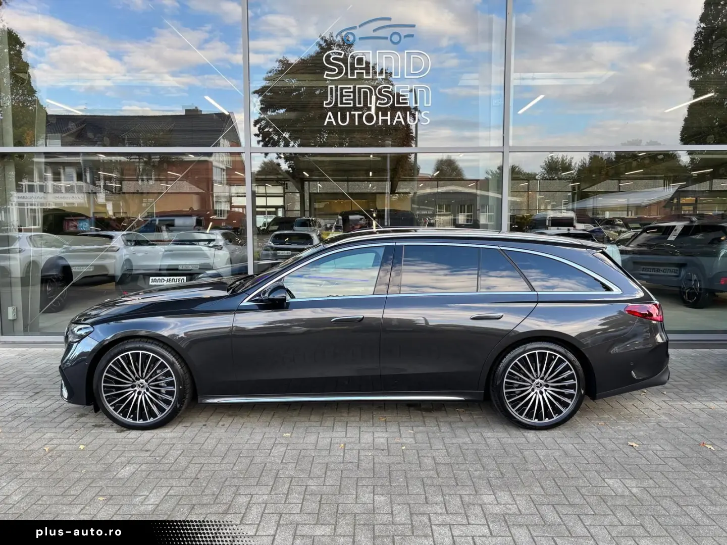 MERCEDES-BENZ E 220 d T-Modell AMG Line Premium AHK &hellip;