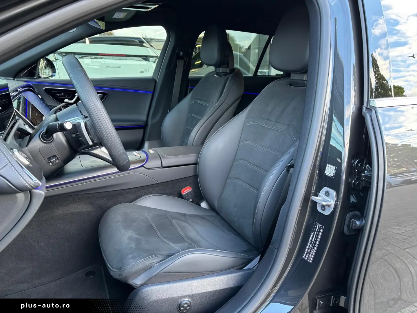 MERCEDES-BENZ E 220 d T-Modell AMG Line Premium AHK &hellip;