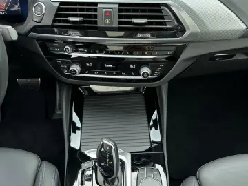 BMW X4 xDrive30i M-Sport NAV LED PANO 360  20ZO HIFI