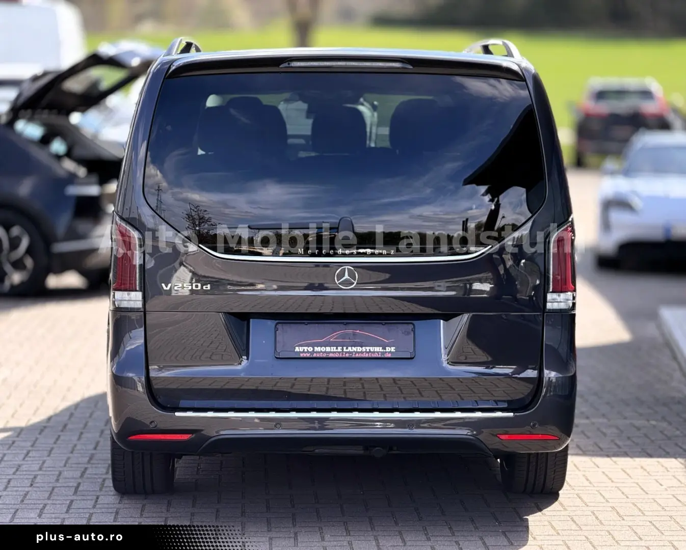 MERCEDES-BENZ V-250 AMG LANG ACC MULITBEAM MBUX SZHZ LANE 19