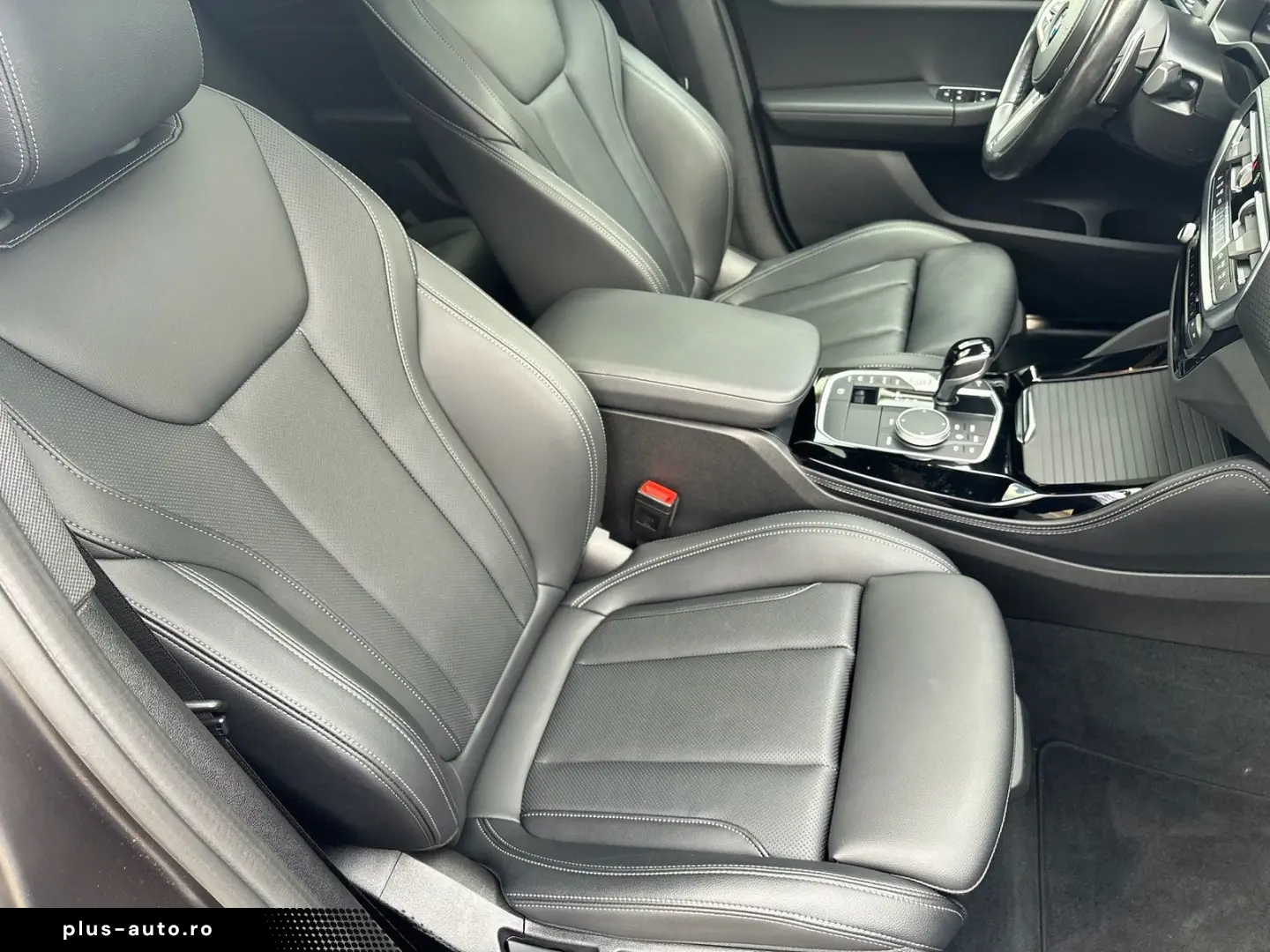 BMW X4 xDrive30i M SPORT AHK PANO LEDER 21