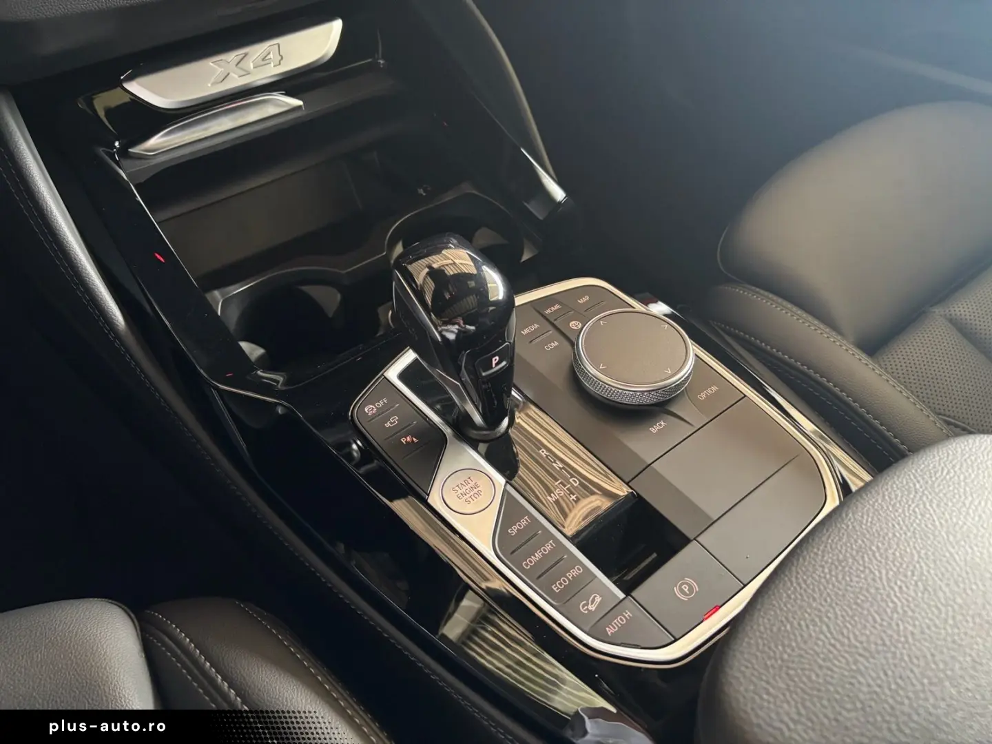 BMW X4 xDrive30i M SPORT AHK PANO LEDER 21