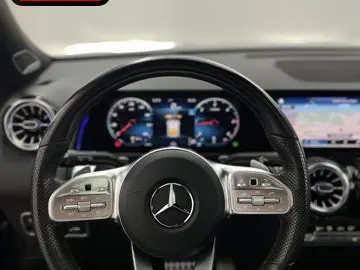 MERCEDES-BENZ GLB 220 d 4M AMG NIGHT 360 MEMO BURMESTER