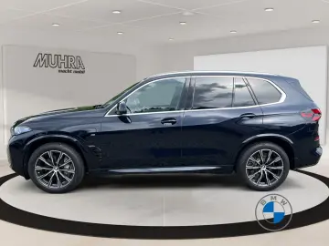 BMW X5 xDrive50e M Sport 20  AHK Pano Softclose H&K