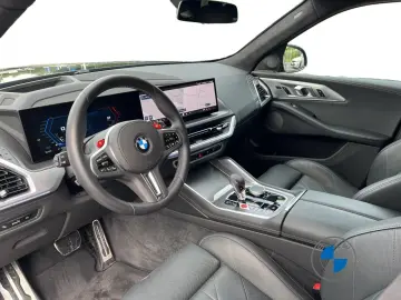 BMW XM 50e M Sport 23  AHK Massage Sitzbelüft. H&K