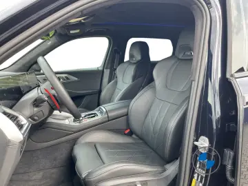 BMW XM 50e M Sport 23  AHK Massage Sitzbelüft. H&K