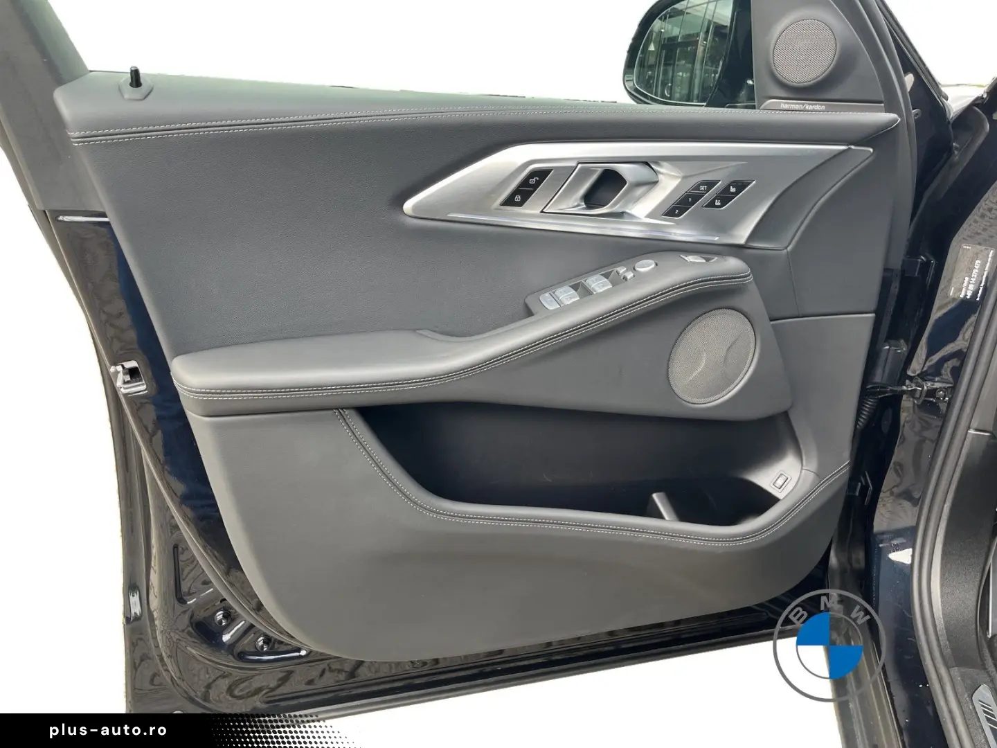 BMW XM 50e M Sport 23  AHK Massage Sitzbelüft. H&K