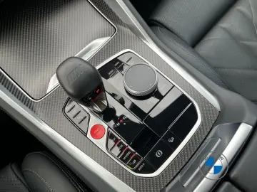BMW XM 50e M Sport 23  AHK Massage Sitzbelüft. H&K