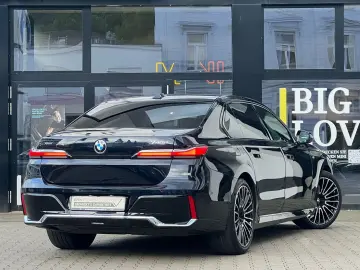 BMW 740d xDrive M Sport PA Prof SkyLounge Massag.