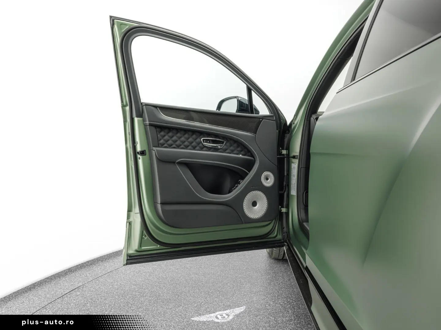 BENTLEY Bentayga S V8 - Satin Paint - B&O Sound