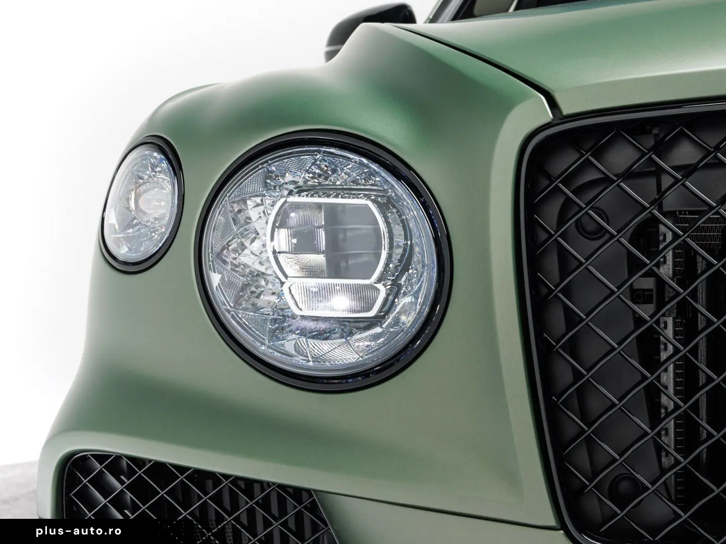 BENTLEY Bentayga S V8 - Satin Paint - B&O Sound