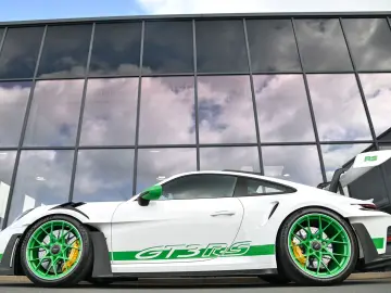 PORSCHE 992 911 GT3 RS Clubsport  Lift  JP Performance
