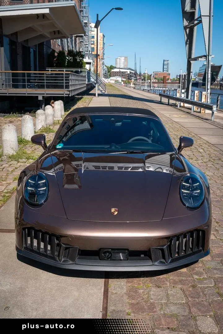 PORSCHE 992 Targa 4 GTS  PTS Lackierung  Carbonpaket