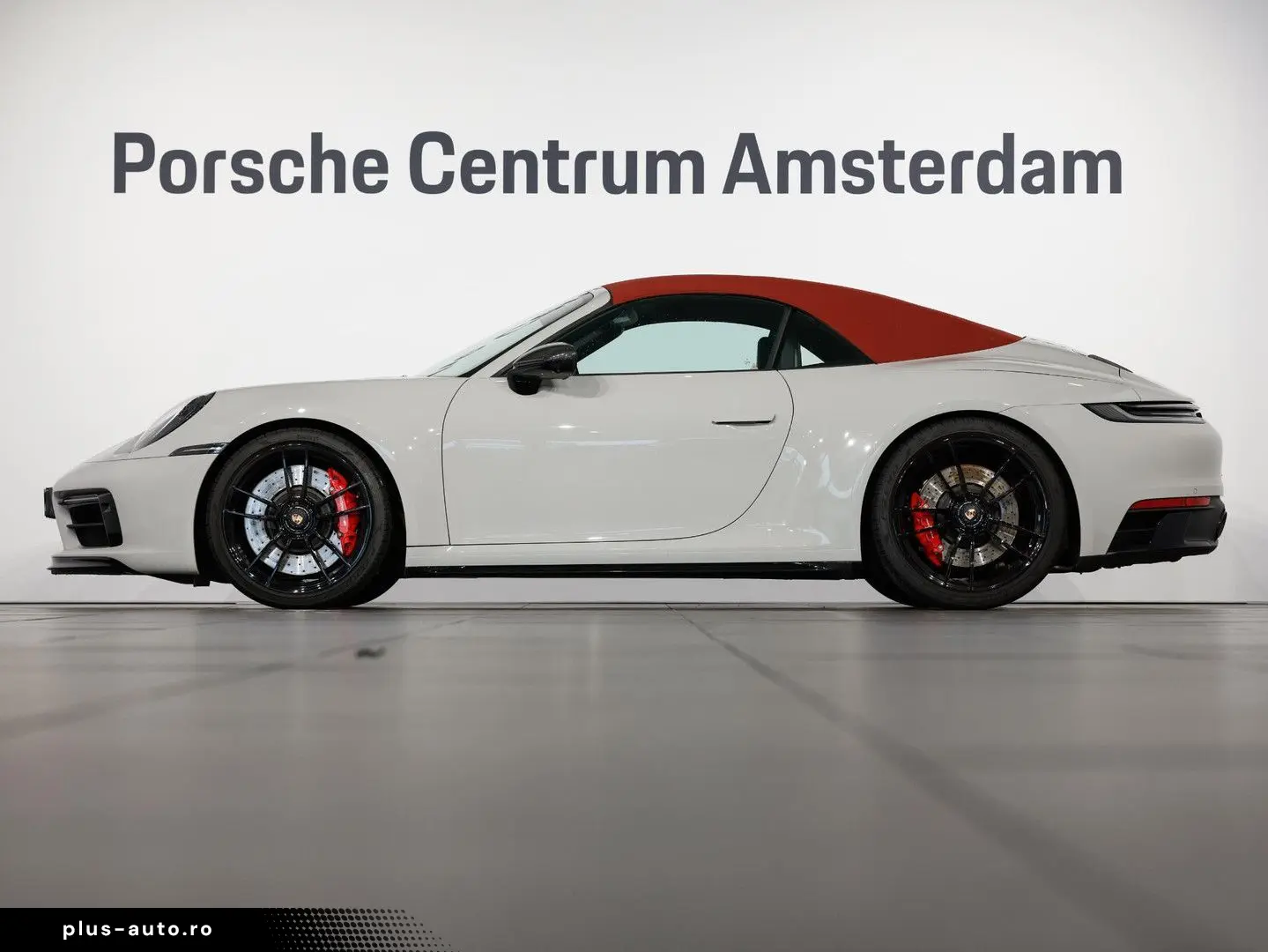 PORSCHE 992 Cabrio Carrera GTS