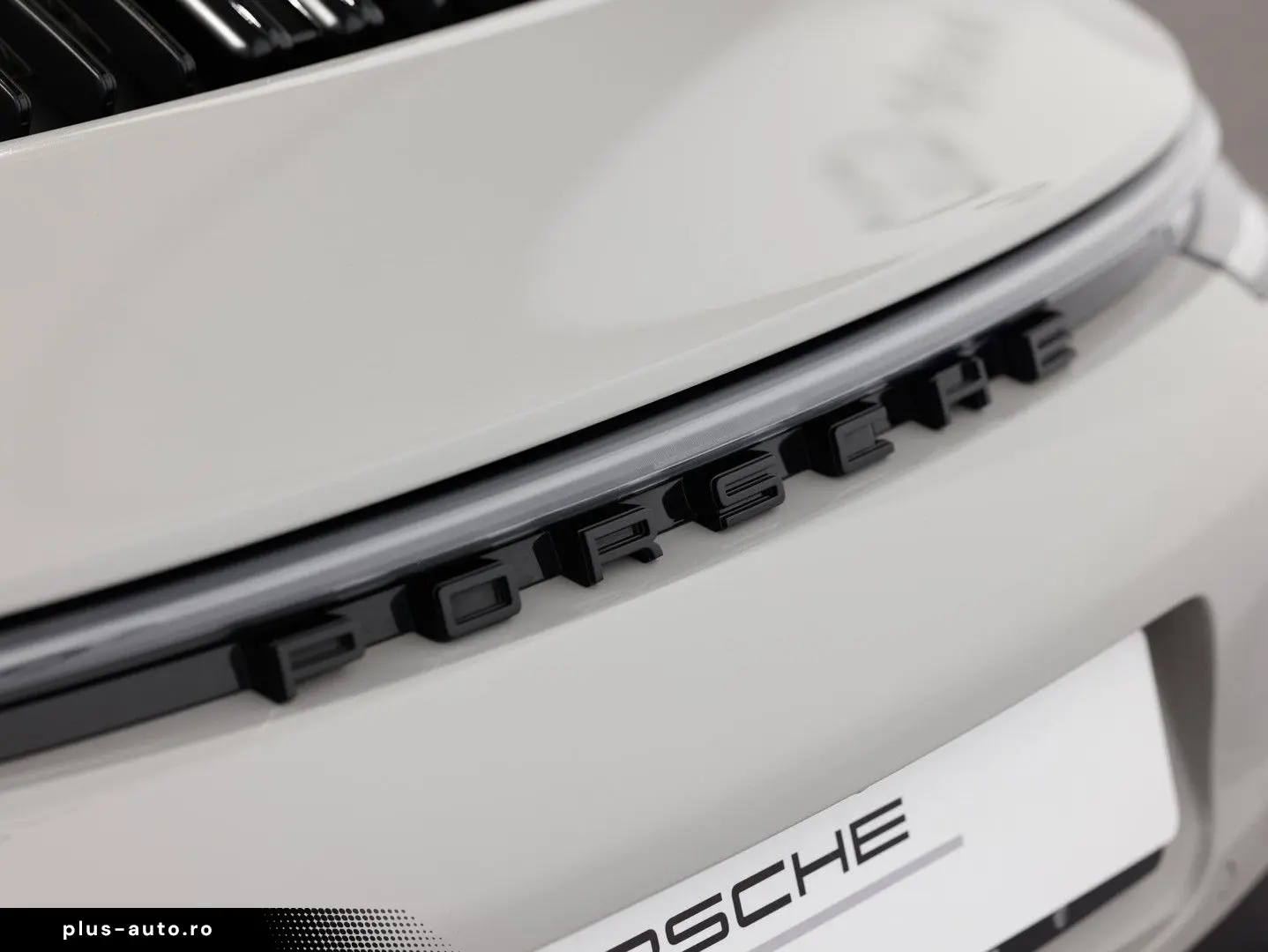 PORSCHE 992 Cabrio Carrera GTS