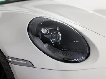 PORSCHE 992 Cabrio Carrera GTS