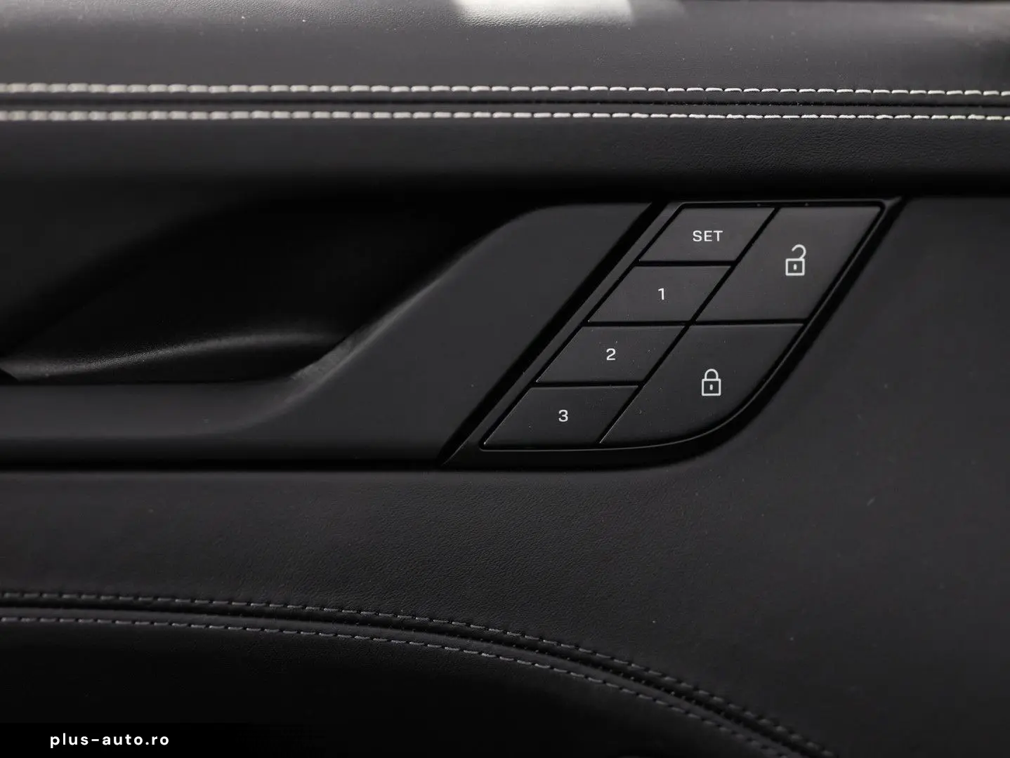 PORSCHE 992 Cabrio Carrera GTS