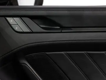 PORSCHE 992 Cabrio Carrera GTS