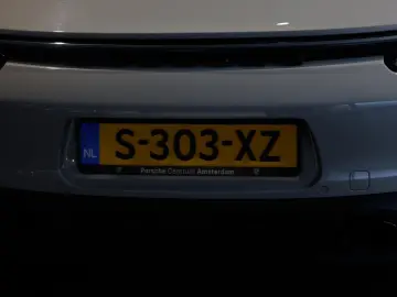 PORSCHE 992 Cabrio Carrera GTS