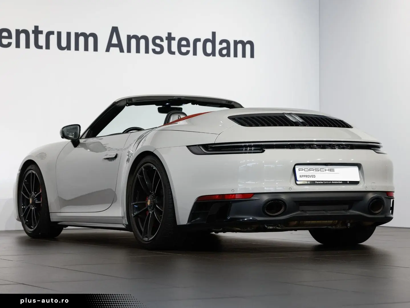 PORSCHE 992 Cabrio Carrera GTS