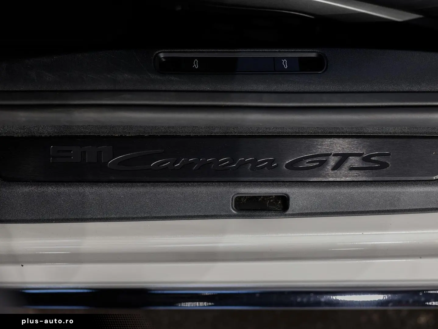 PORSCHE 992 Cabrio Carrera GTS