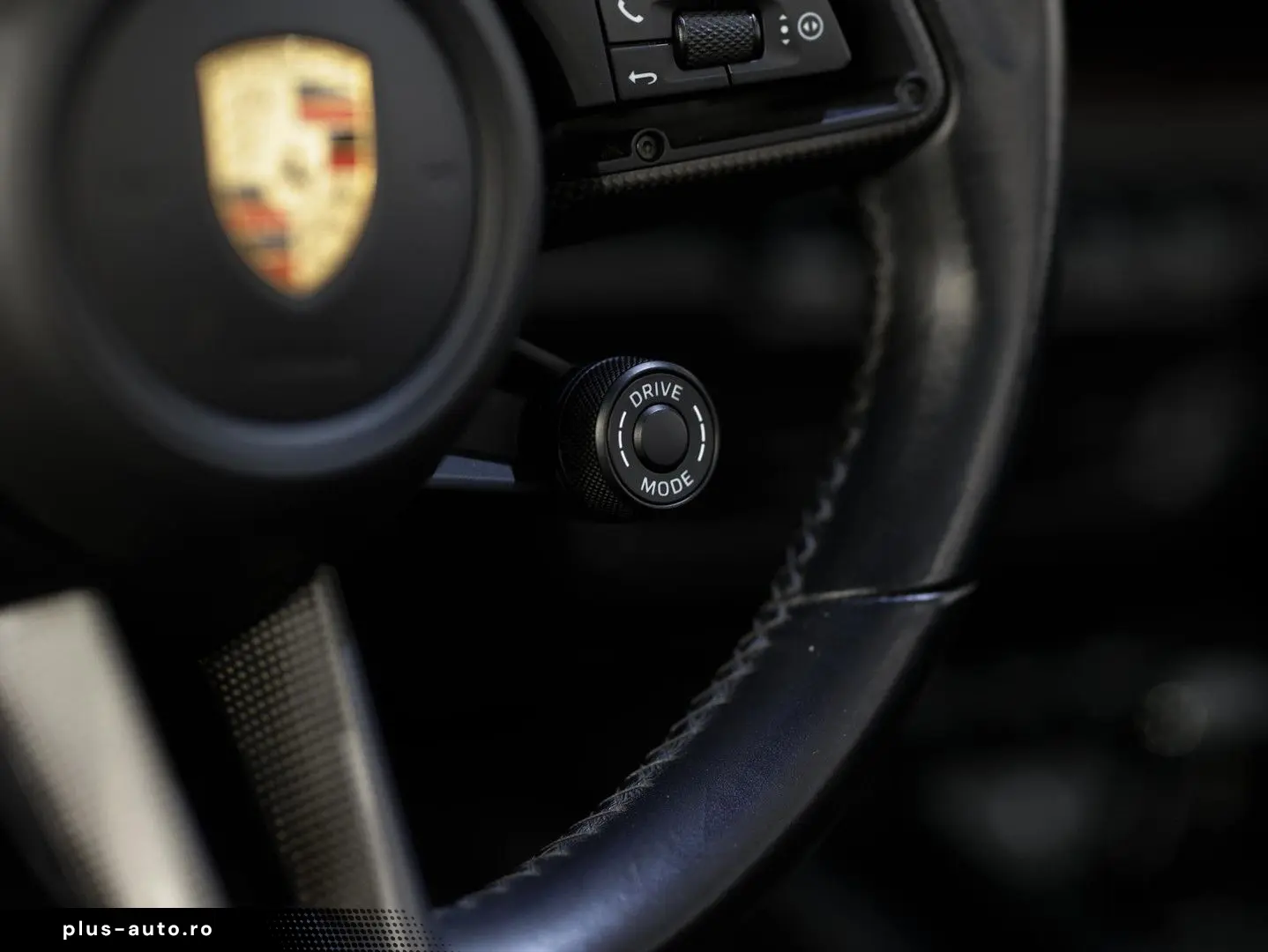 PORSCHE 992 Cabrio Carrera GTS