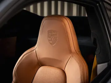 PORSCHE 992 GT3 Touring  PTS  PDK  18w  PDLS   BOSE  Lif