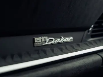 PORSCHE 992 Dakar