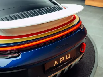 PORSCHE 992 Dakar