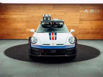 PORSCHE 992 Dakar