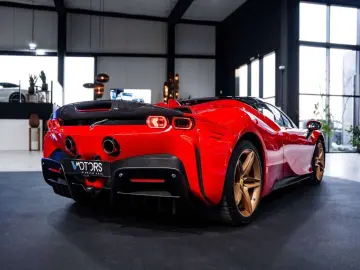 FERRARI SF90 Spider 4.0 V8 PHEV - Asseto Fiorano Pack -