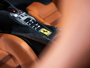 FERRARI SF90 Spider 4.0 V8 PHEV - Asseto Fiorano Pack -