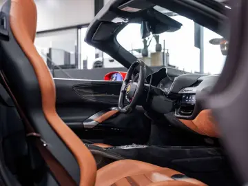 FERRARI SF90 Spider 4.0 V8 PHEV - Asseto Fiorano Pack -