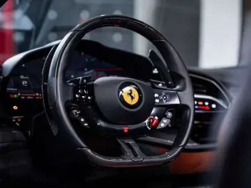 FERRARI SF90 Spider 4.0 V8 PHEV - Asseto Fiorano Pack -