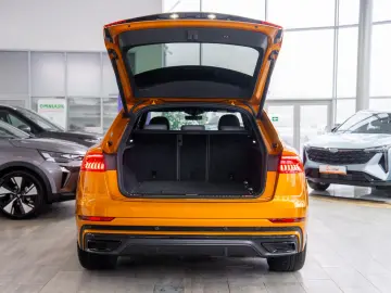 Audi Q8 55TFSI-e