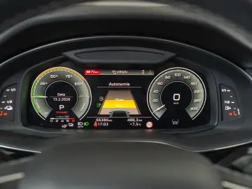 Audi Q8 55TFSI-e