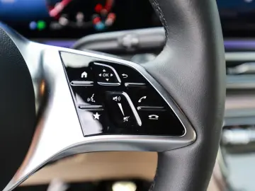 Mercedes-Benz V 300 d 4M EXCLUSIVE Lang AMG