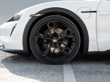 PORSCHE Taycan 4 Cross Turismo PassDisplay VentilatedS