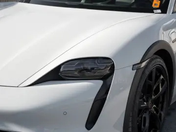 PORSCHE Taycan 4 Cross Turismo PassDisplay VentilatedS