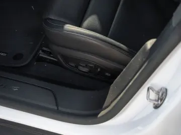 PORSCHE Taycan 4 Cross Turismo PassDisplay VentilatedS