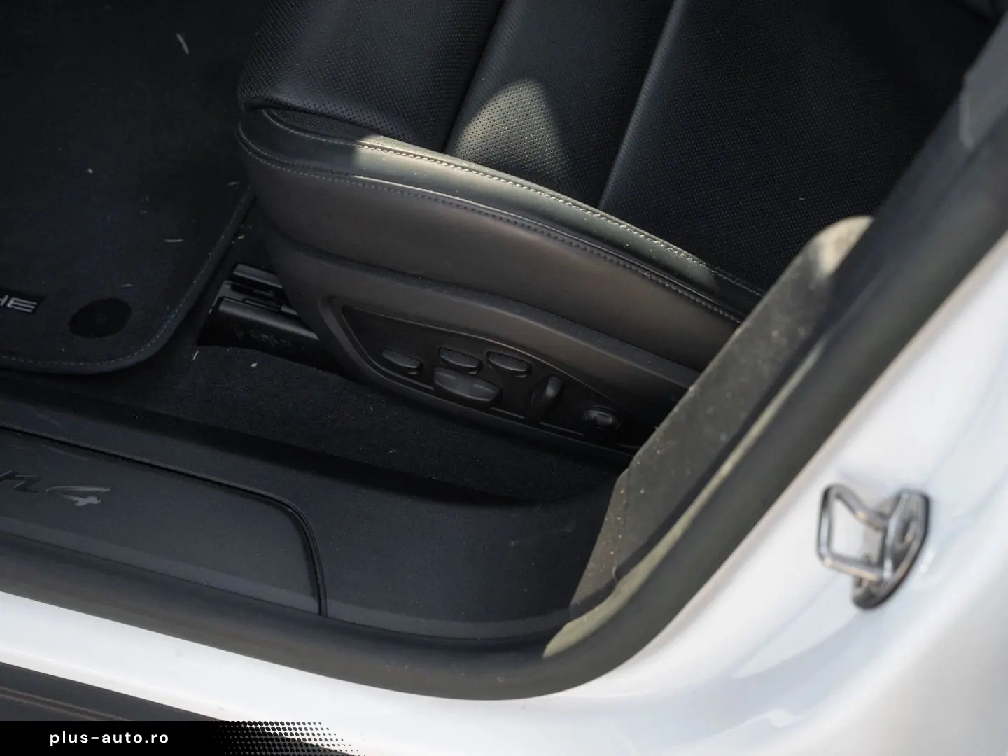 PORSCHE Taycan 4 Cross Turismo PassDisplay VentilatedS