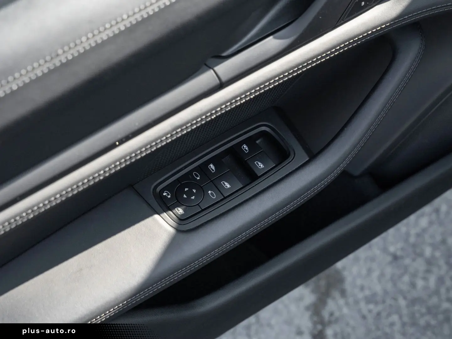 PORSCHE Taycan 4 Cross Turismo PassDisplay VentilatedS