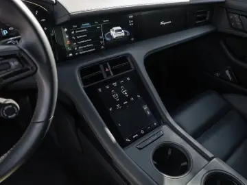 PORSCHE Taycan 4 Cross Turismo PassDisplay VentilatedS